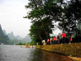 Guangx Guilin Li River Hiking